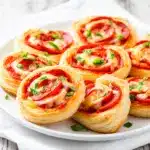 back-to-school pepperoni pizza pinwheels - featured image