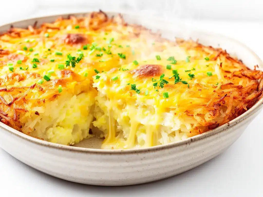 Cheesy Crispy Hash Brown Breakfast Casserole Easy Weeknight Recipe 4 cheesy crispy hash brown breakfast casserole preparation steps