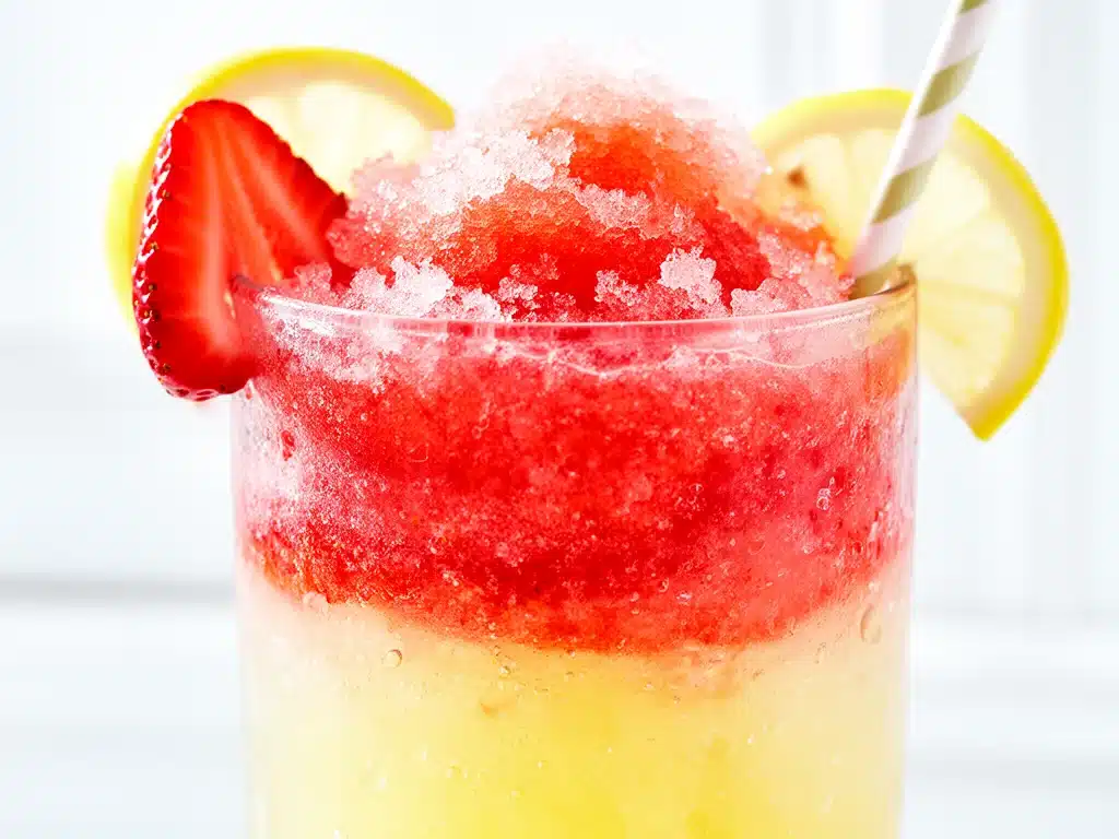 frozen strawberry lemonade slushie - featured image